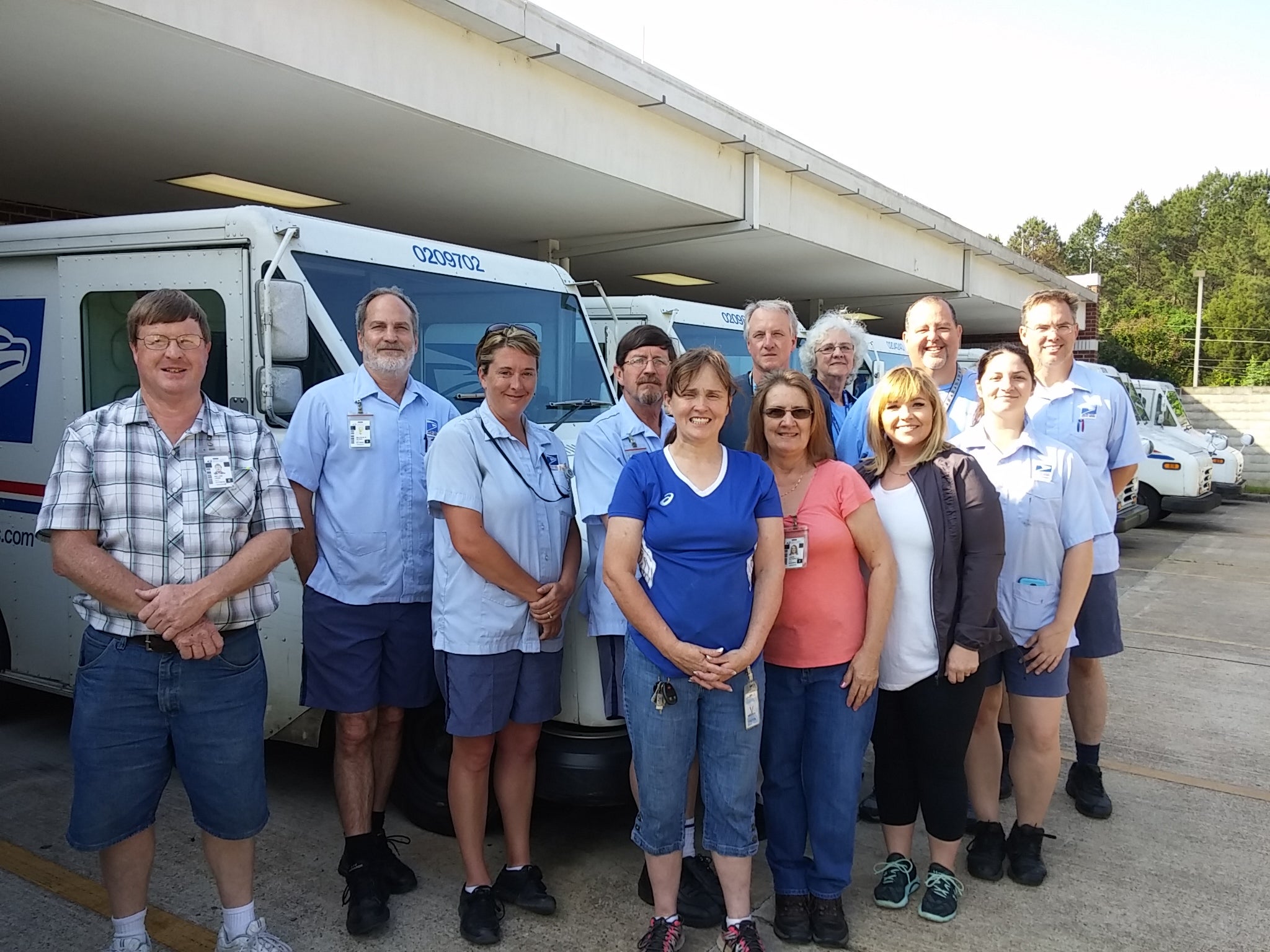 What Do Canada Post Letter Carriers Make