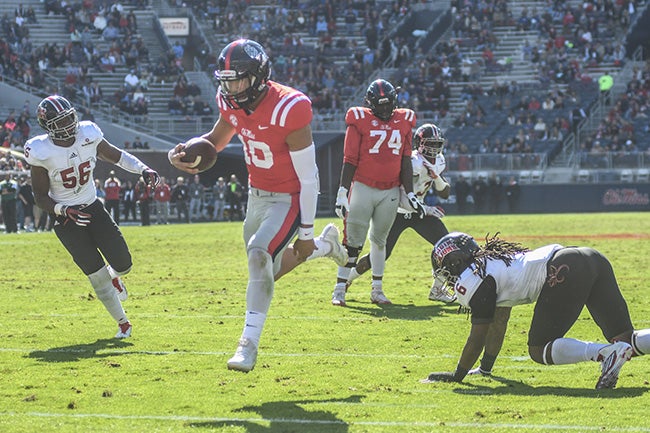 A.J. Brown breaks Ole Miss all-time career yards receiving record - The  Oxford Eagle