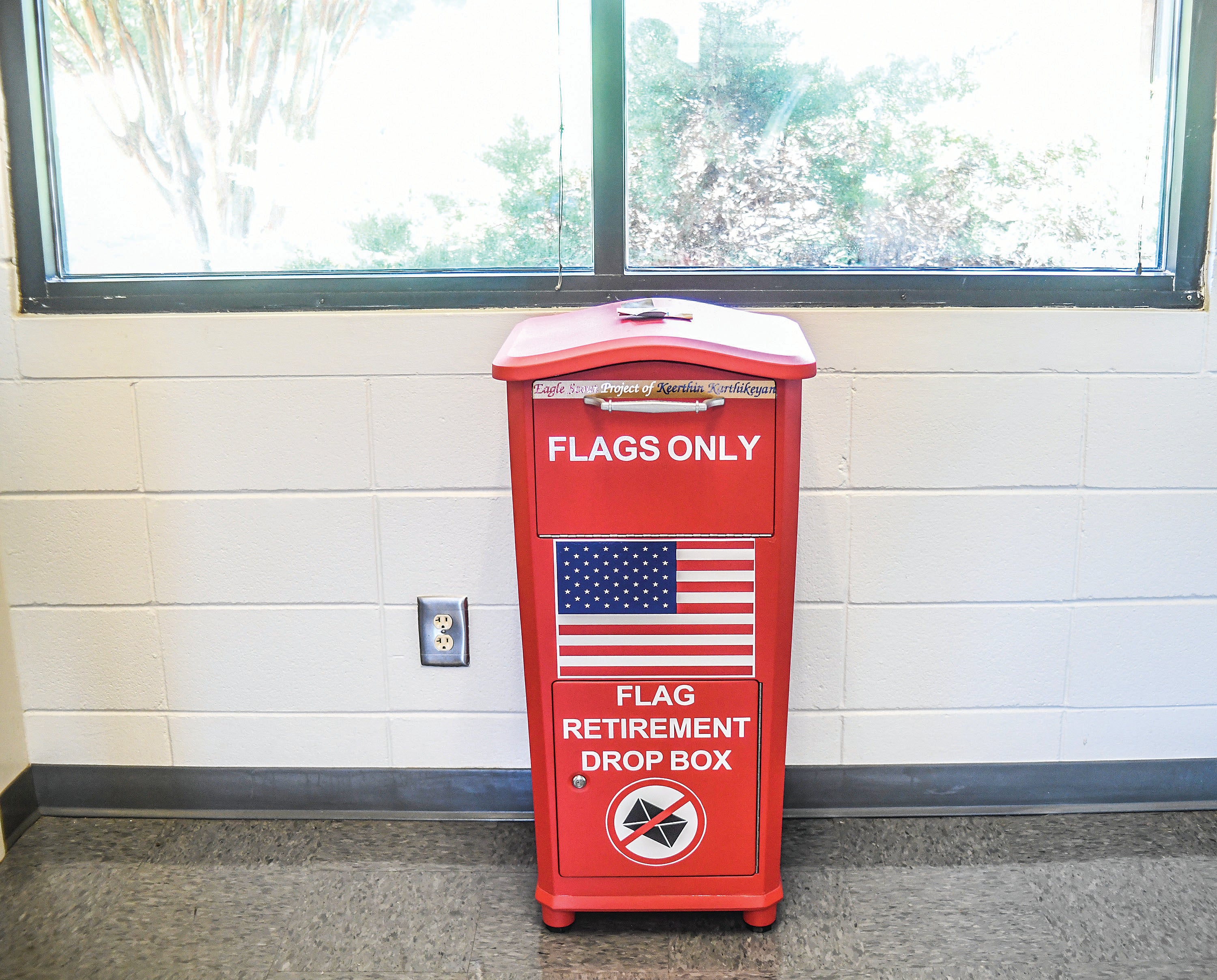 boy-scout-brings-flag-retirement-box-to-oxford-the-oxford-eagle-the