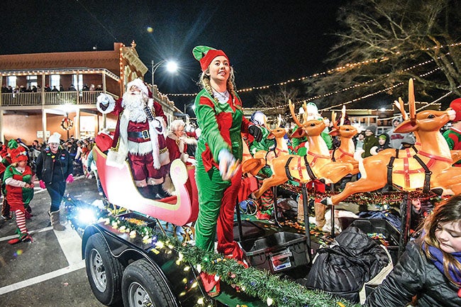 Holly Springs Ms Christmas Parade For 2022 Oxford Christmas Parade Returns To Bring "Christmas Joy" - The Oxford Eagle  | The Oxford Eagle