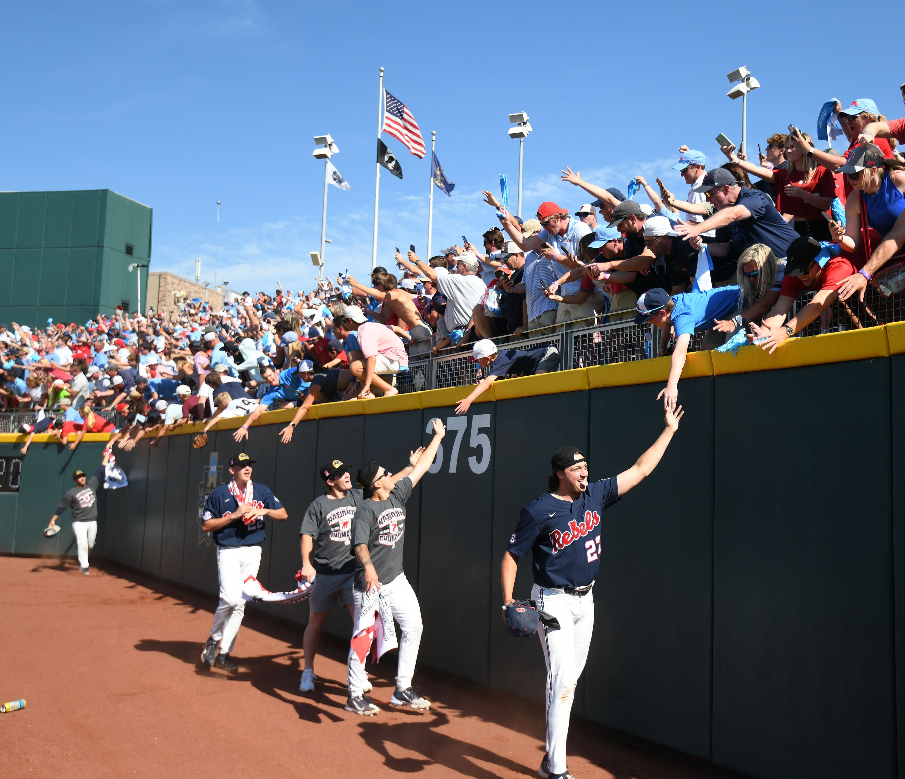 Photo gallery: Texas at UM baseball