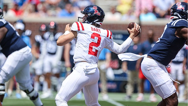 Jaxson Dart, Ole Miss, Quarterback