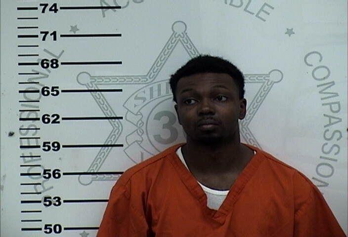 Man arrested for using stolen credit card